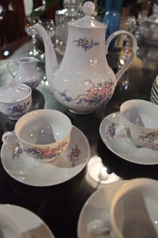 #264 Set for 6 Teaset Porcelain