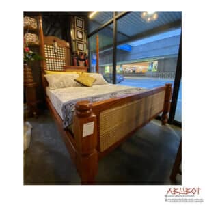 Torno Bed Queen Soliya Mahogany